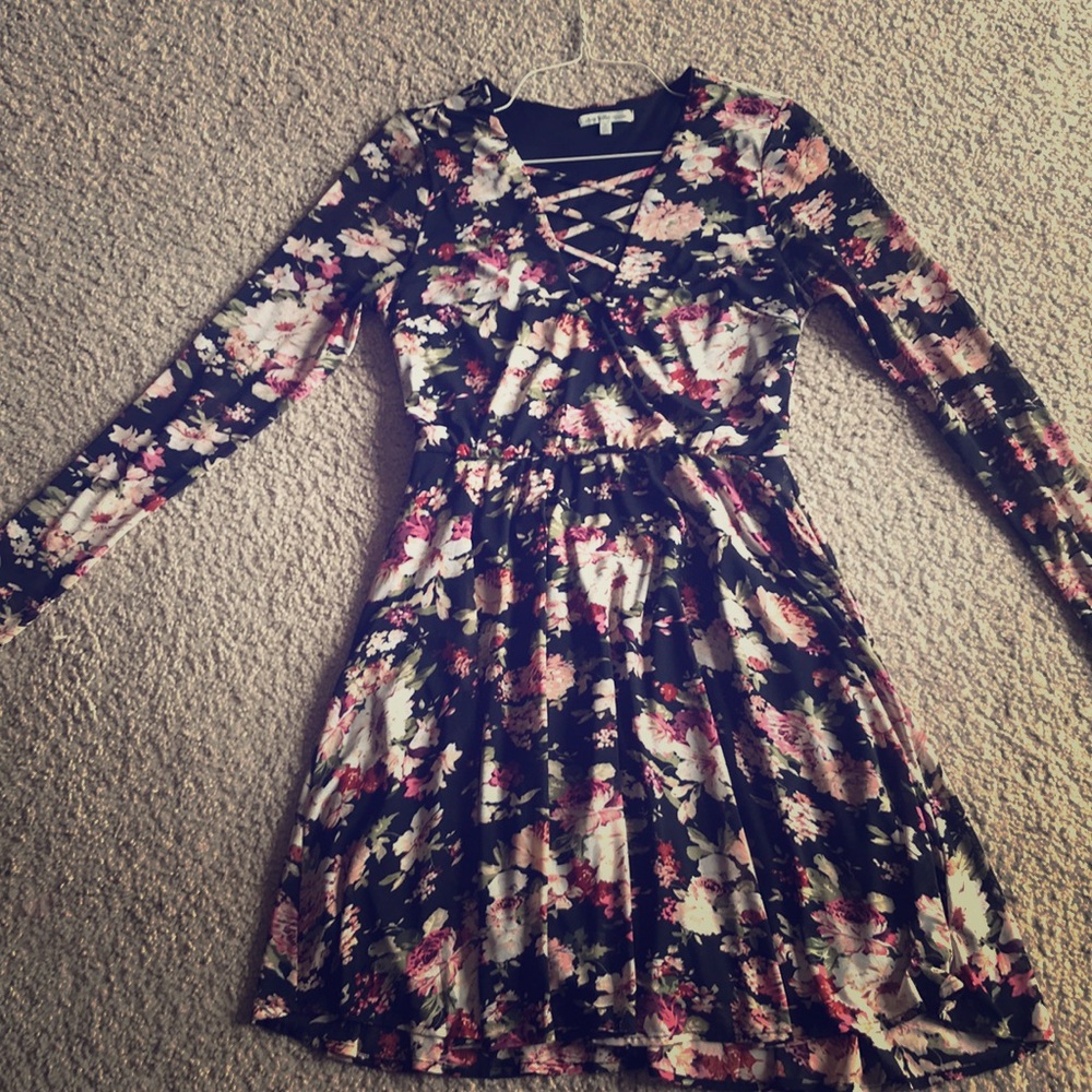 Short dress